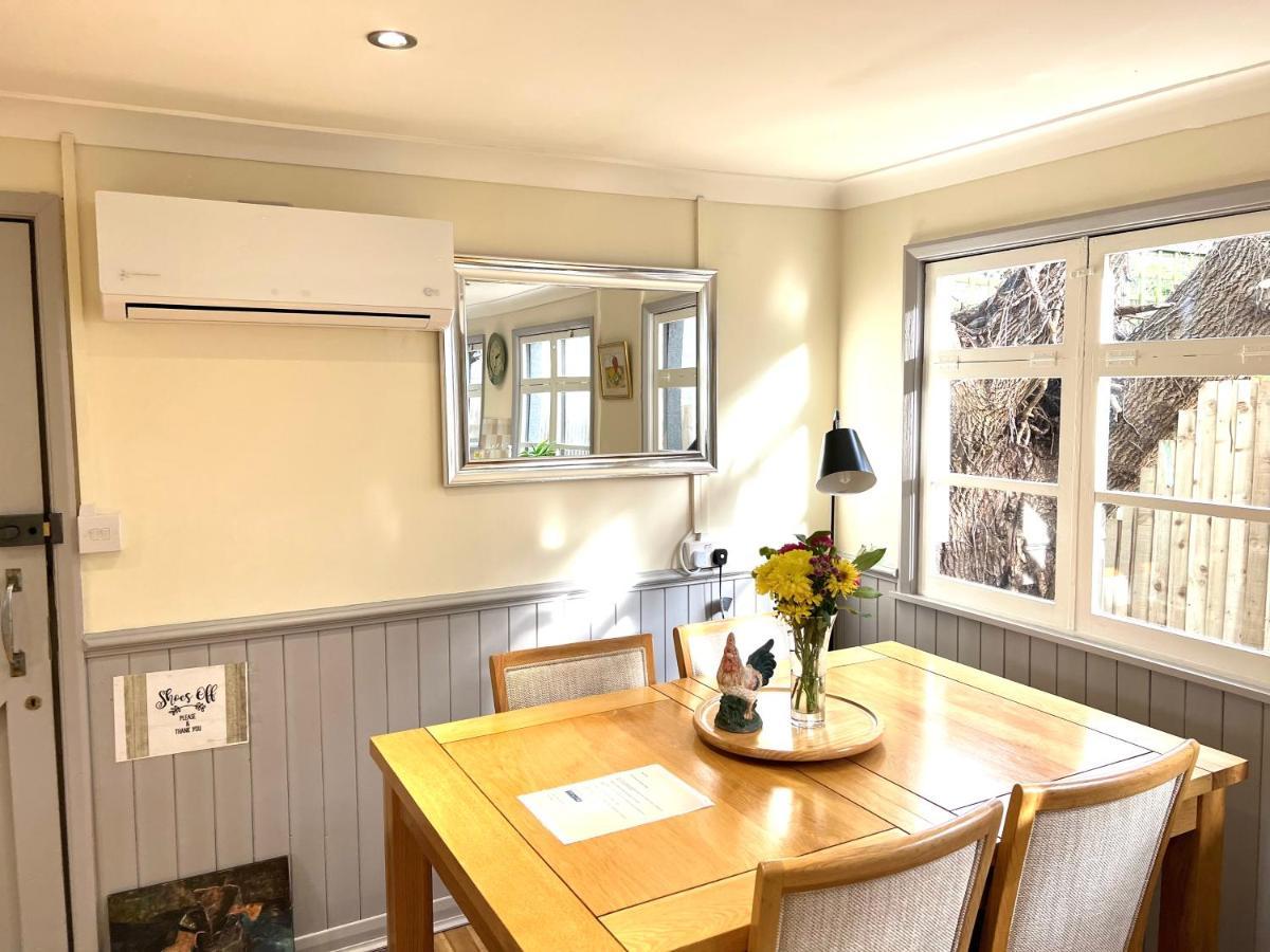 Amber Lodge Hickstead-A Burgess Hill Exterior photo