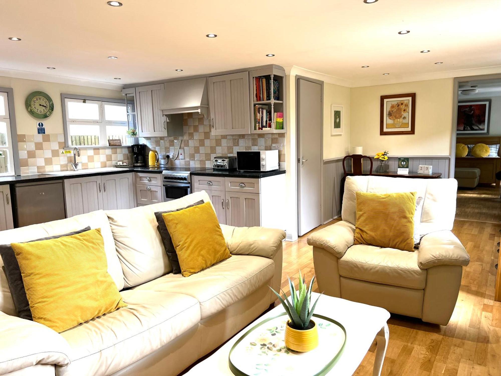 Amber Lodge Hickstead-A Burgess Hill Exterior photo