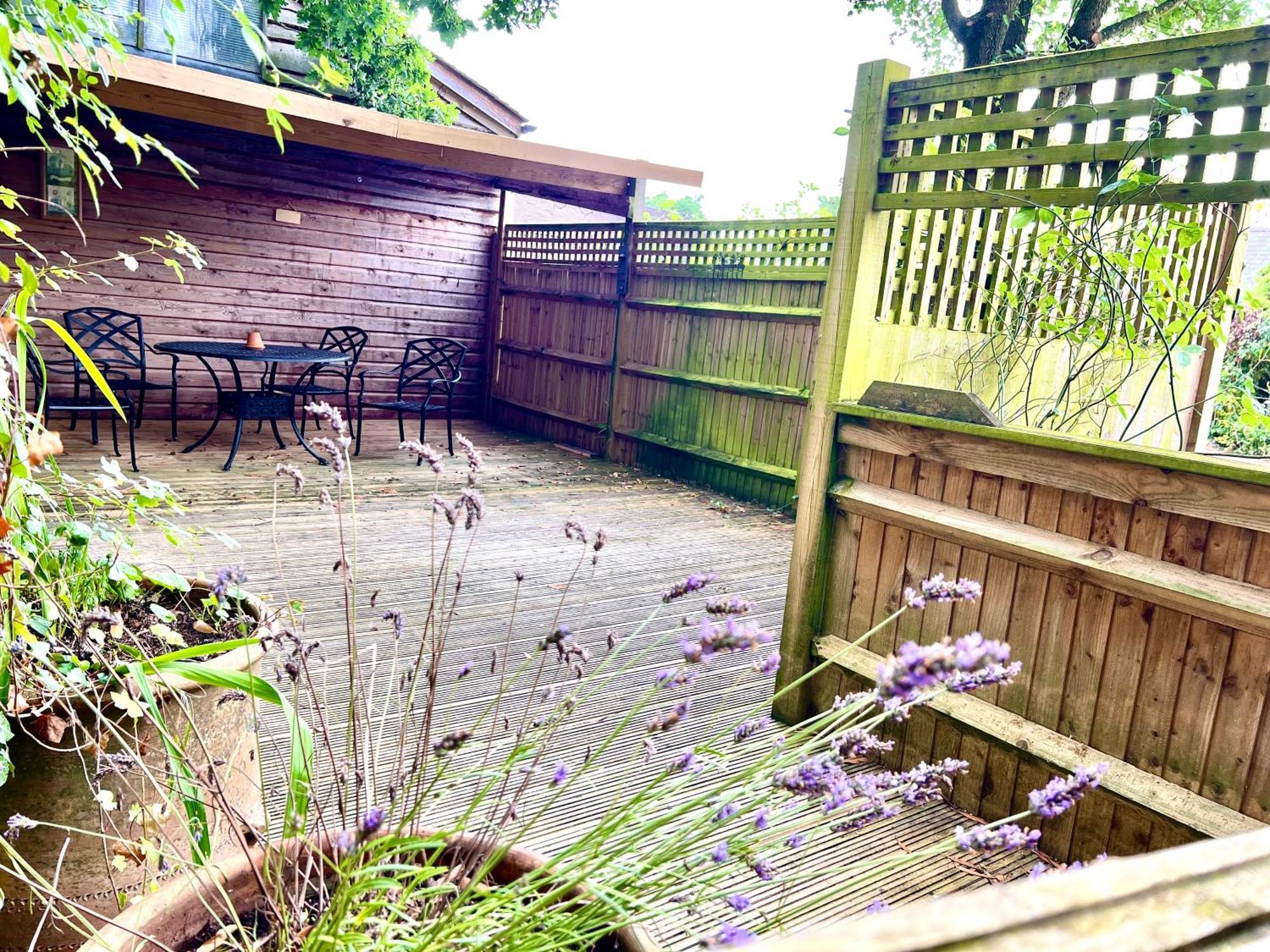 Amber Lodge Hickstead-A Burgess Hill Exterior photo