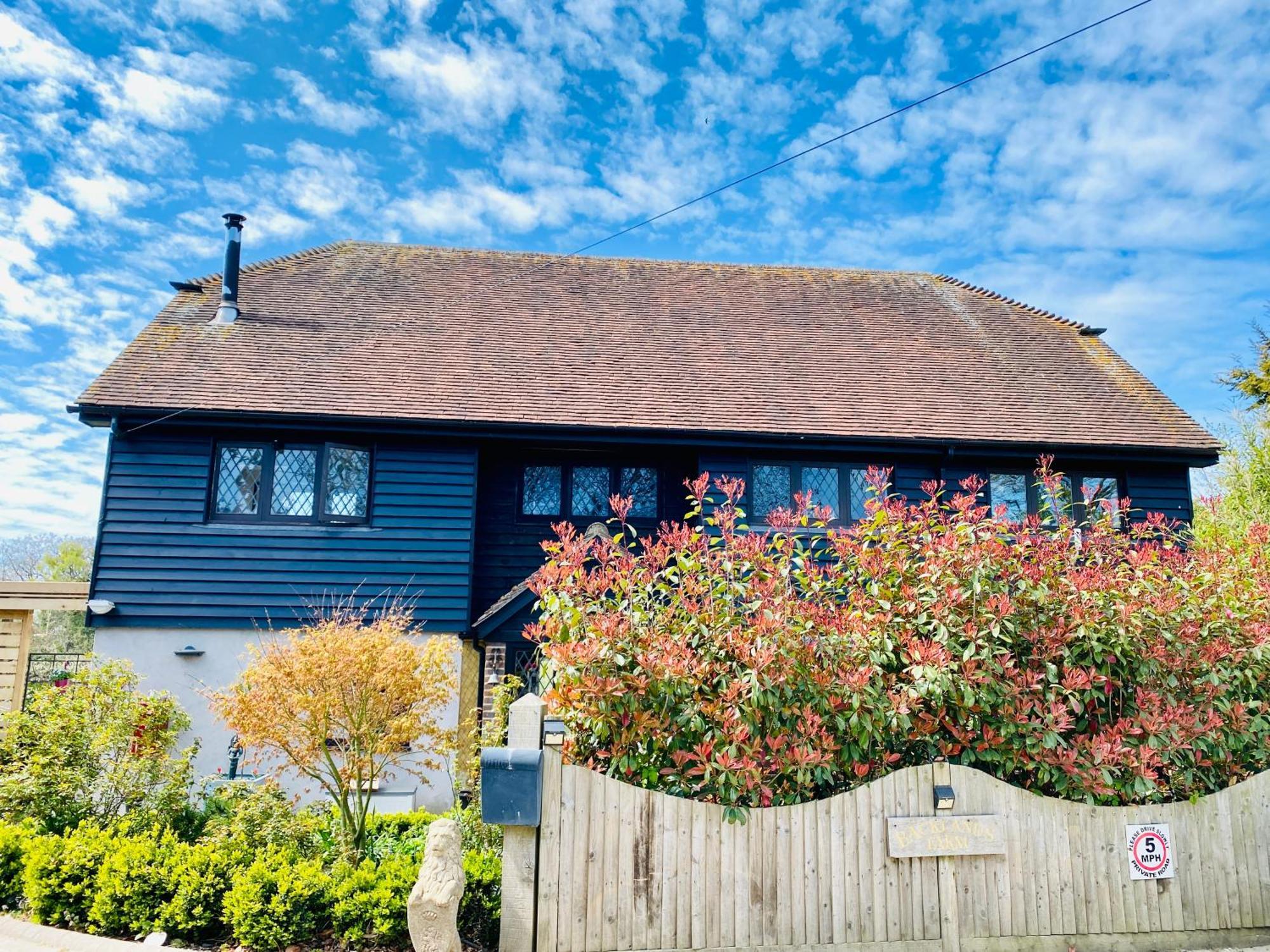 Amber Lodge Hickstead-A Burgess Hill Exterior photo